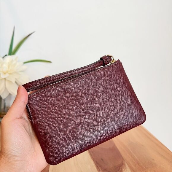 NWT Coach Corner Zip Wristlet - Picture 2 of 5